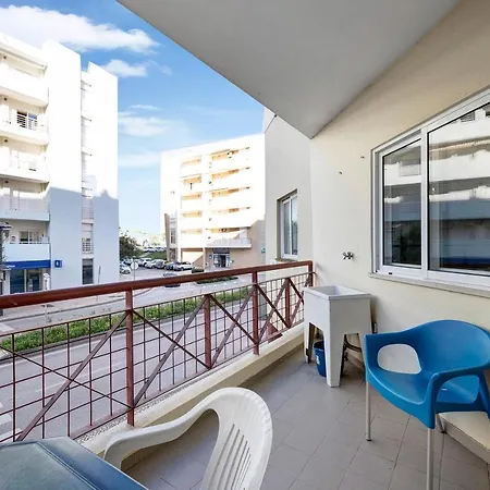 Edificio Nau C * Armação de Pêra